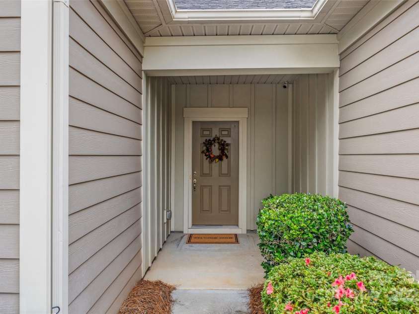 984 Kirby Drive, Fort Mill, SC 29715.  MLS# CAR4185703, YatesRealty ID 15451. Entry