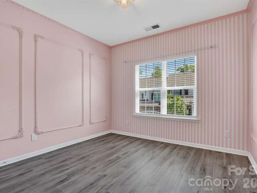 764 River Park Road, Belmont, NC 28012.  MLS# CAR4371717, YatesRealty ID 15453. Upper bedroom