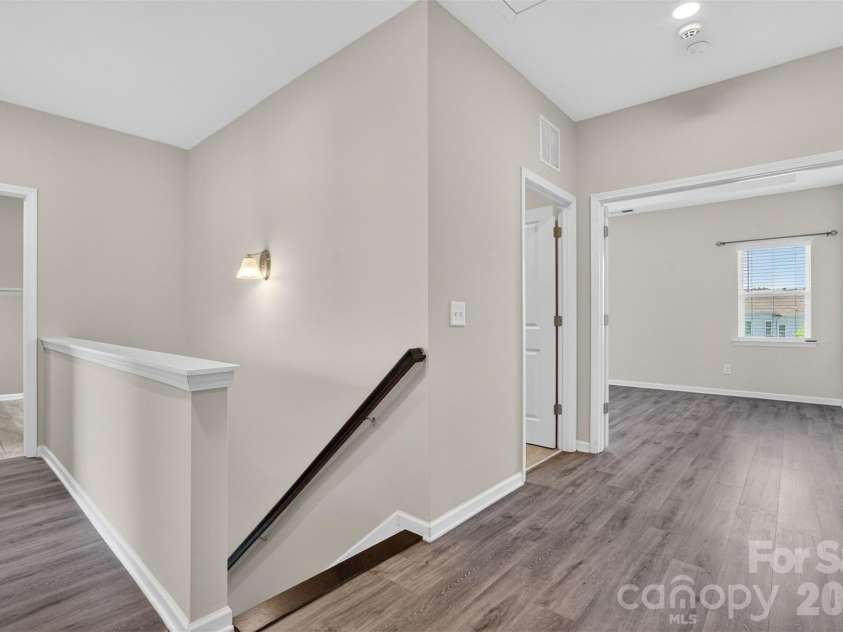 764 River Park Road, Belmont, NC 28012.  MLS# CAR4371717, YatesRealty ID 15453. Upstairs landing