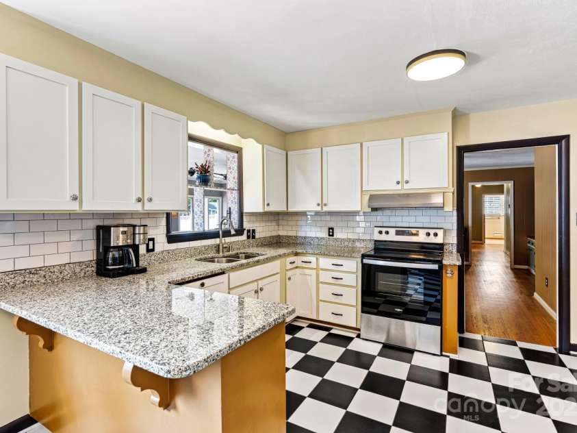 312 Rumple Street, Troutman, NC 28166.  MLS# CAR4254299, YatesRealty ID 15454. 