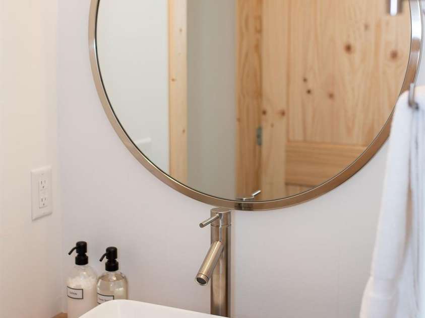11 A Frame Alley, Black Mountain, NC 28711.  MLS# CAR4239162, YatesRealty ID 15456. Cool, Modern Sink and Mirror
