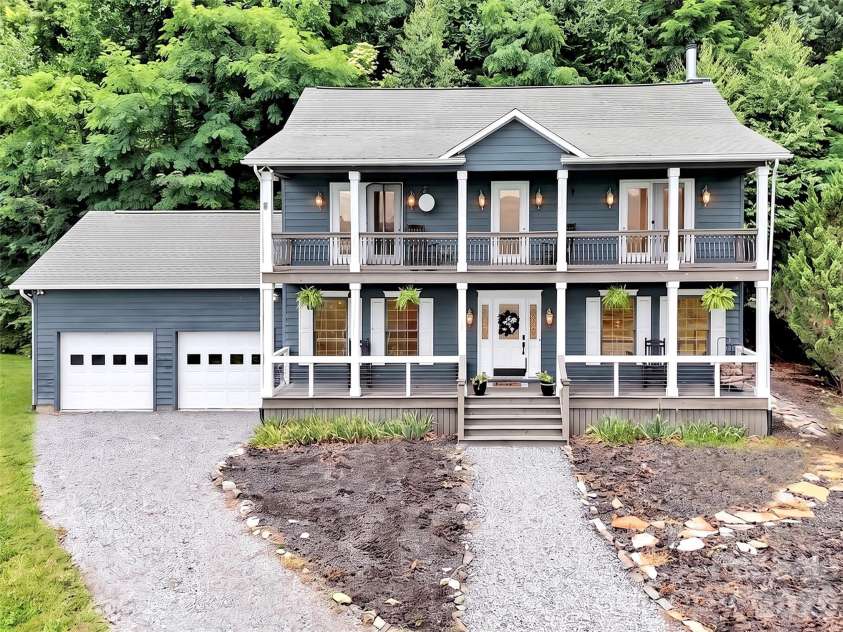 1231 Grandeur Heights, Clyde, NC 28721.  MLS# CAR4402696, YatesRealty ID 15456. 