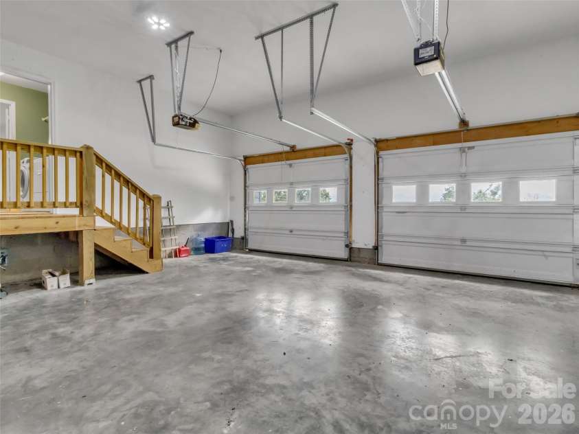 1231 Grandeur Heights, Clyde, NC 28721.  MLS# CAR4402696, YatesRealty ID 15456. 