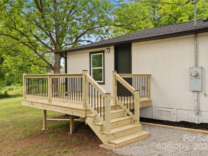 1574 Mangum Drive, Lancaster, SC 29720.  MLS# CAR4258458, YatesRealty ID 15457. New Deck!