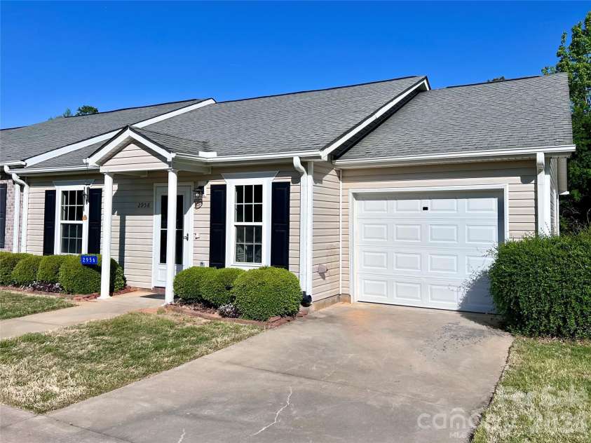 2956 Trimble Circle, Concord, NC 28027.  MLS# CAR4372426, YatesRealty ID 15457. Front of home