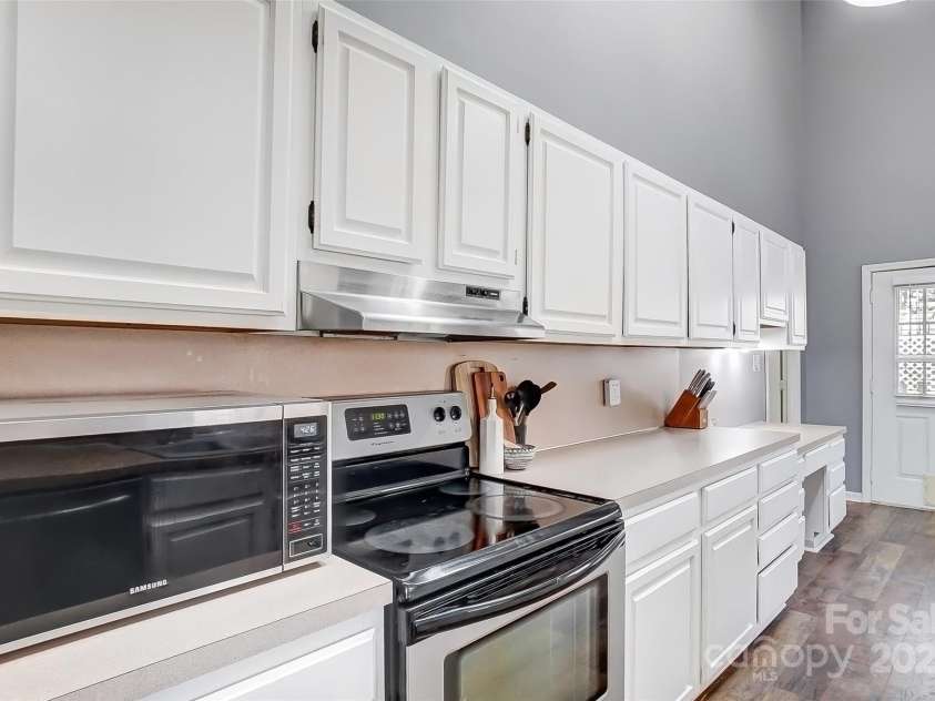 1205 Molokai Drive, Tega Cay, SC 29708.  MLS# CAR4224217, YatesRealty ID 15459. 