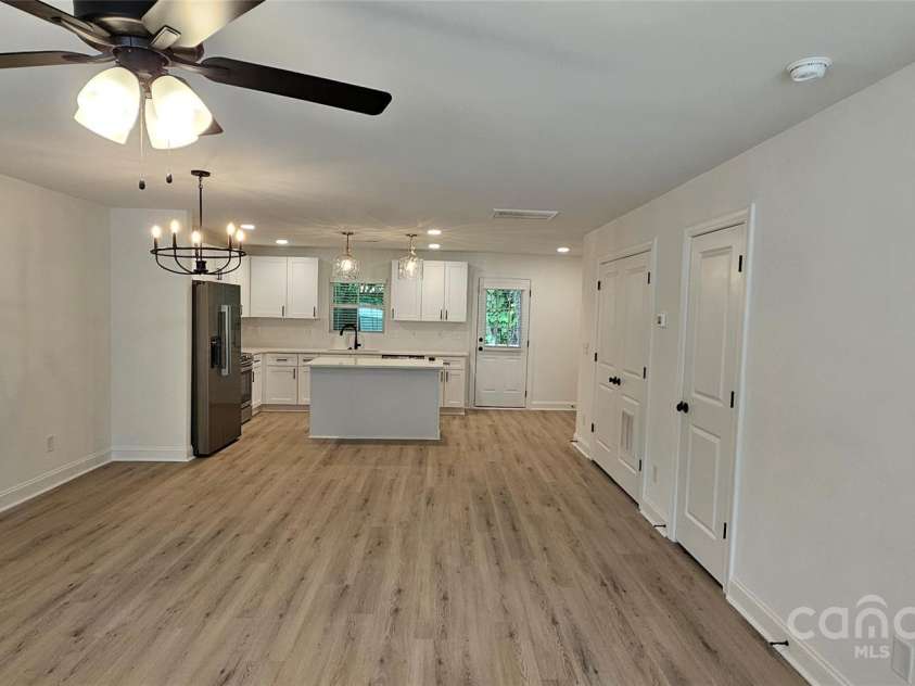 362 Moore Avenue, Mooresville, NC 28115.  MLS# CAR4255939, YatesRealty ID 15460. Unit B living, view #1