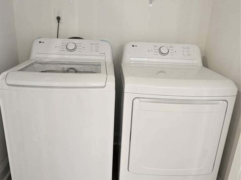 382 Moore Avenue, Mooresville, NC 28115.  MLS# CAR4255955, YatesRealty ID 15461. Unit A laundry