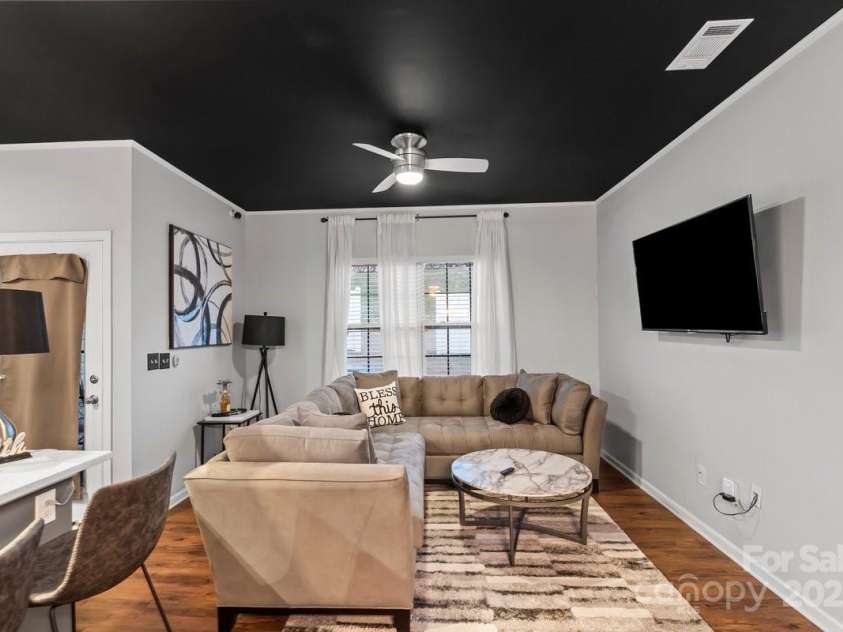 9408 Hamel Street, Charlotte, NC 28215.  MLS# CAR4213263, YatesRealty ID 15462. Living Room