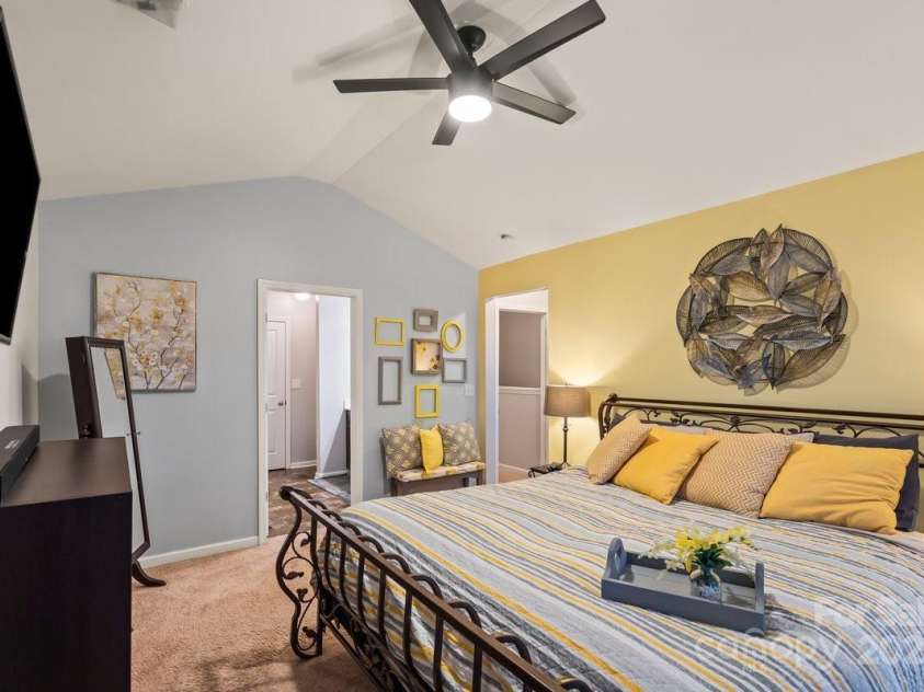 9408 Hamel Street, Charlotte, NC 28215.  MLS# CAR4213263, YatesRealty ID 15462. Primary Bedroom