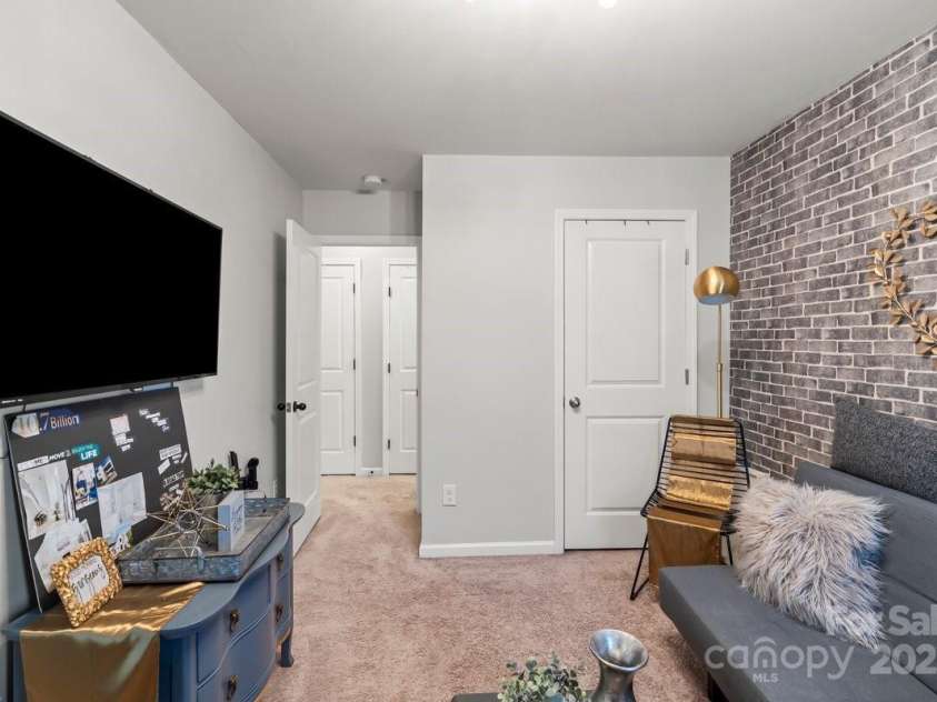 9408 Hamel Street, Charlotte, NC 28215.  MLS# CAR4213263, YatesRealty ID 15462. Secondary Room #1