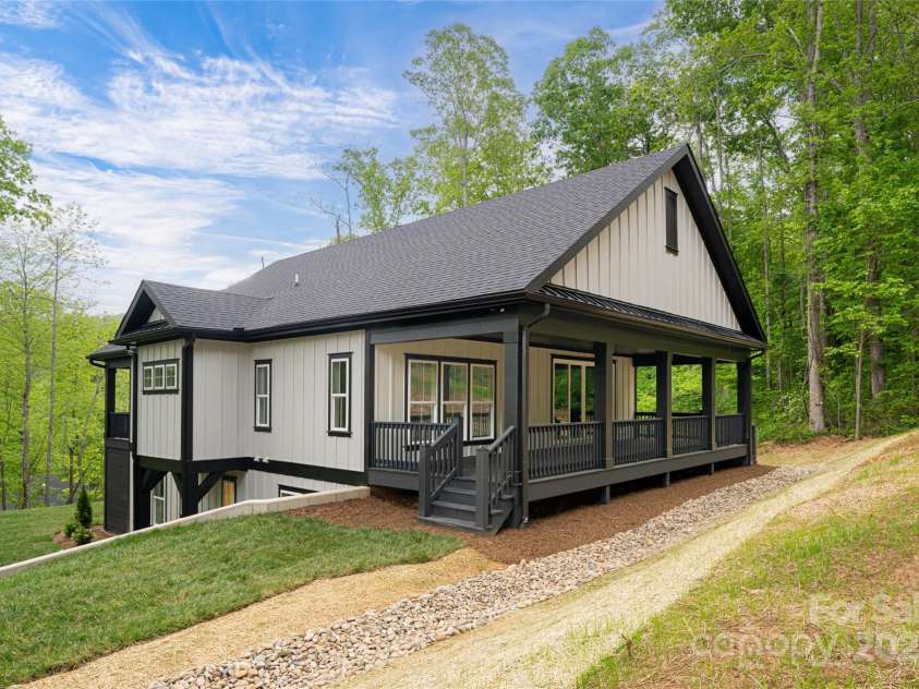 15 Maggies Lane, Asheville, NC 28803.  MLS# CAR4183002, YatesRealty ID 15463. Easy access off the deck to the backyard