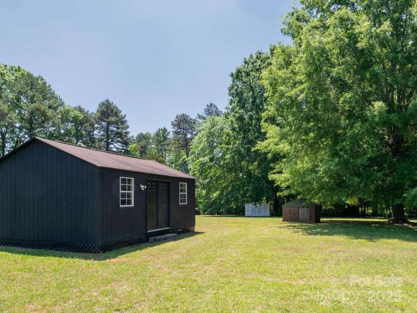 7728 Babe Stillwell Farm Road, Huntersville, NC 28078.  MLS# CAR4255046, YatesRealty ID 15464. 