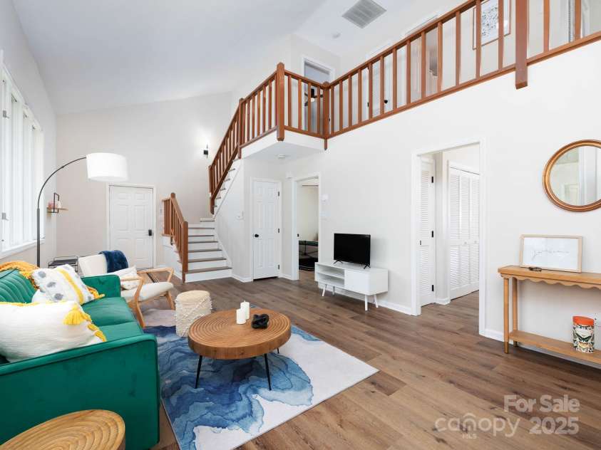 7728 Babe Stillwell Farm Road, Huntersville, NC 28078.  MLS# CAR4255046, YatesRealty ID 15464. Expansive living room