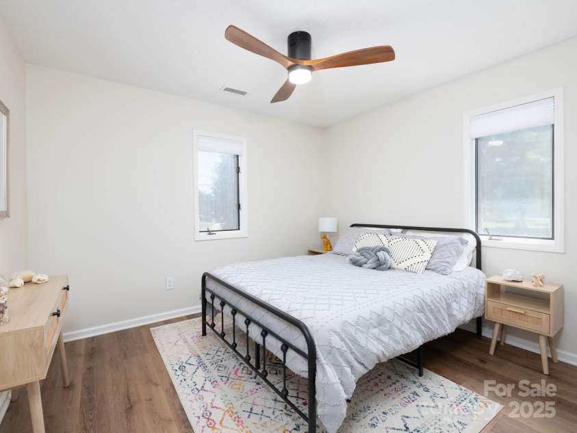 7728 Babe Stillwell Farm Road, Huntersville, NC 28078.  MLS# CAR4255046, YatesRealty ID 15464. Second level bedroom.