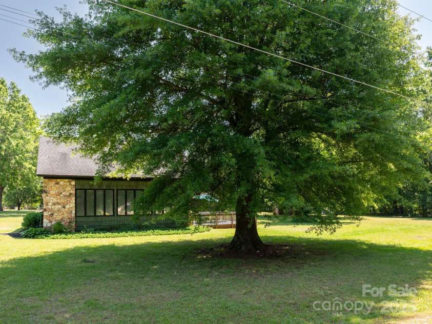 7728 Babe Stillwell Farm Road, Huntersville, NC 28078.  MLS# CAR4255046, YatesRealty ID 15464. Sprawling property.