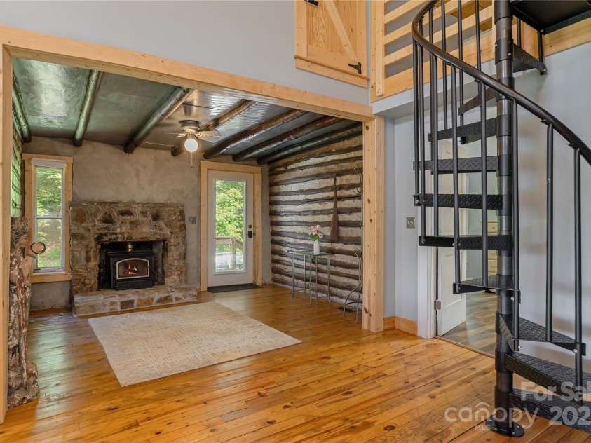 223 Smith Cove Road, Candler, NC 28715.  MLS# CAR4260710, YatesRealty ID 15466. 