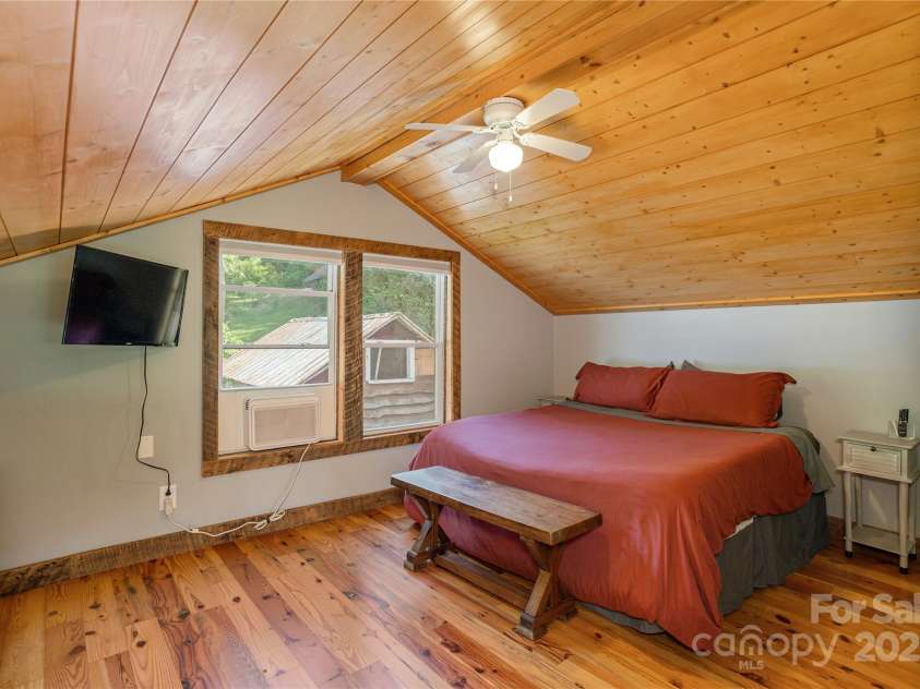 223 Smith Cove Road, Candler, NC 28715.  MLS# CAR4260710, YatesRealty ID 15466. 