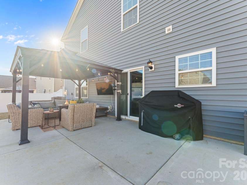 9777 Tea Garden Drive, Gastonia, NC 28056.  MLS# CAR4351279, YatesRealty ID 15467. 