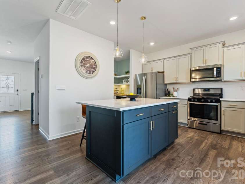 9777 Tea Garden Drive, Gastonia, NC 28056.  MLS# CAR4351279, YatesRealty ID 15467. 