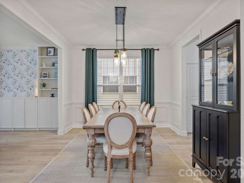 9715 Cadman Court, Cornelius, NC 28031.  MLS# CAR4372557, YatesRealty ID 15468. 