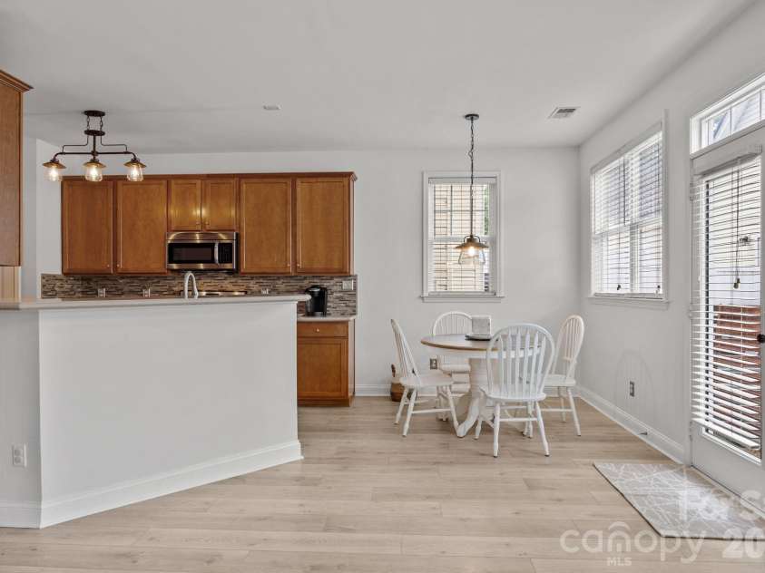 9715 Cadman Court, Cornelius, NC 28031.  MLS# CAR4372557, YatesRealty ID 15468. 