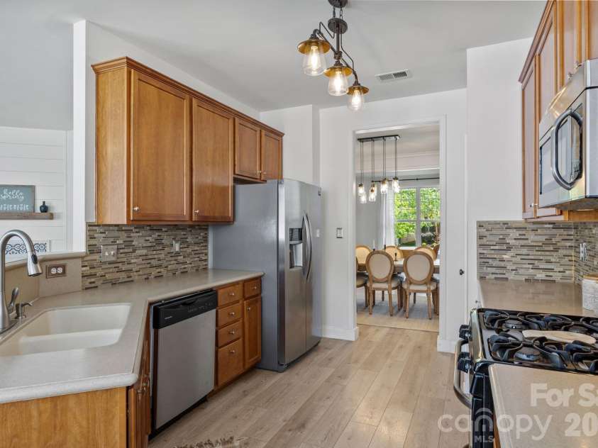9715 Cadman Court, Cornelius, NC 28031.  MLS# CAR4372557, YatesRealty ID 15468. 