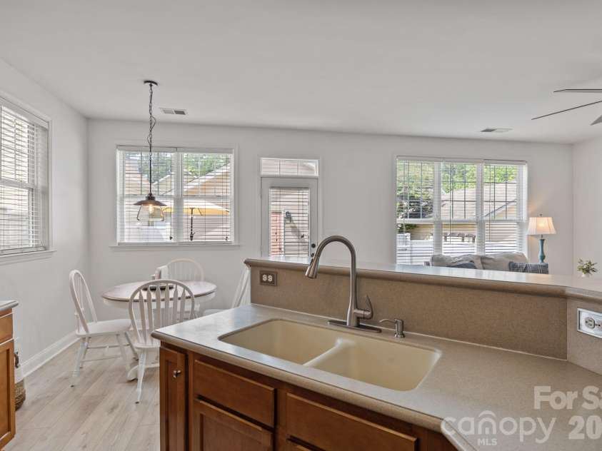 9715 Cadman Court, Cornelius, NC 28031.  MLS# CAR4372557, YatesRealty ID 15468. 