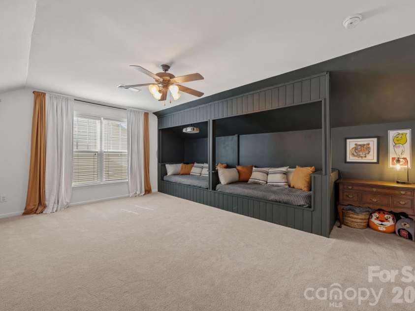 9715 Cadman Court, Cornelius, NC 28031.  MLS# CAR4372557, YatesRealty ID 15468. 