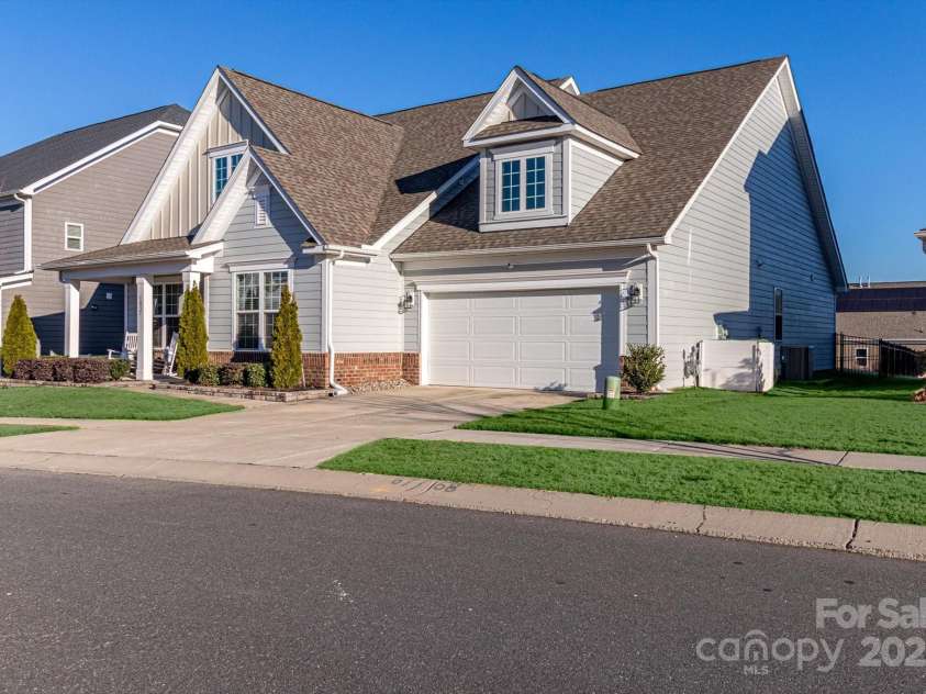 1037 Tobin Drive, Fort Mill, SC 29715.  MLS# CAR4238673, YatesRealty ID 15469. 