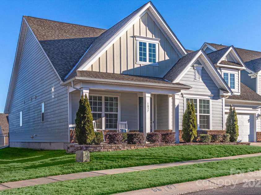 1037 Tobin Drive, Fort Mill, SC 29715.  MLS# CAR4238673, YatesRealty ID 15469. 