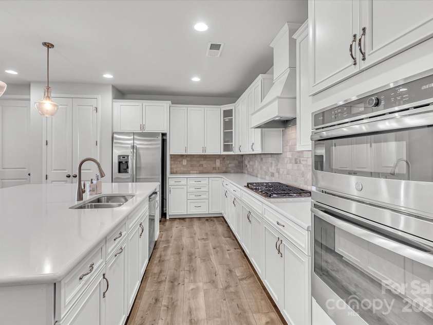 1037 Tobin Drive, Fort Mill, SC 29715.  MLS# CAR4238673, YatesRealty ID 15469. 