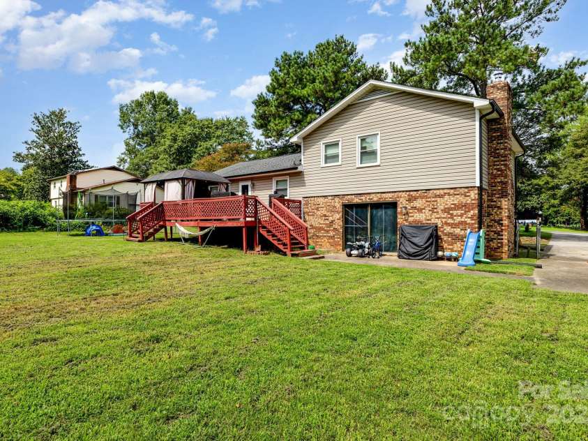 939 Malotte Lane, Gastonia, NC 28054.  MLS# CAR4210300, YatesRealty ID 1547. 