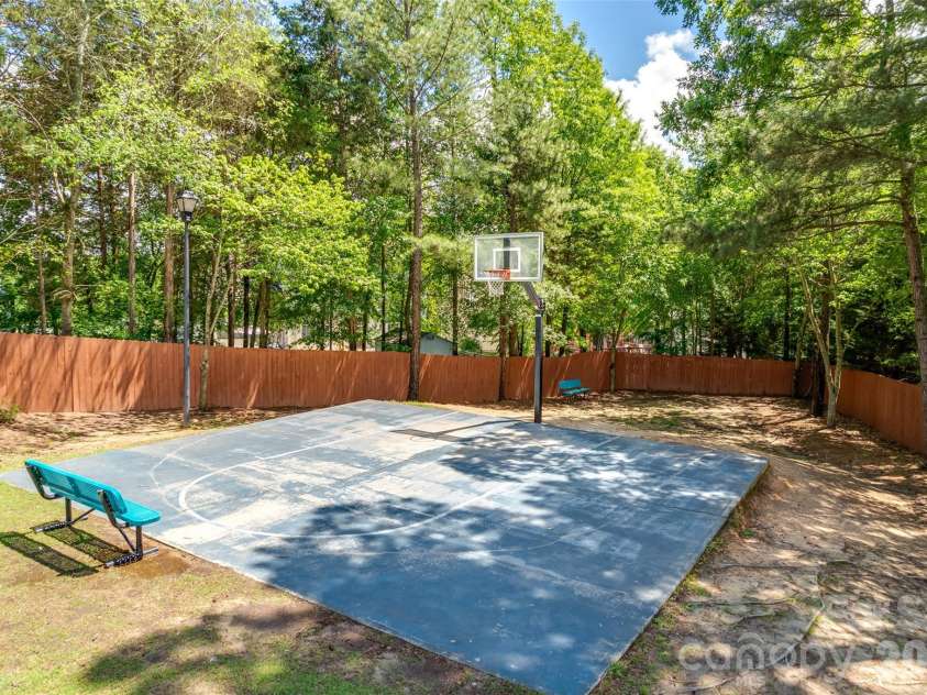 1114 Sienna Sand Way, Fort Mill, SC 29708.  MLS# CAR4360658, YatesRealty ID 15470. Community Area 