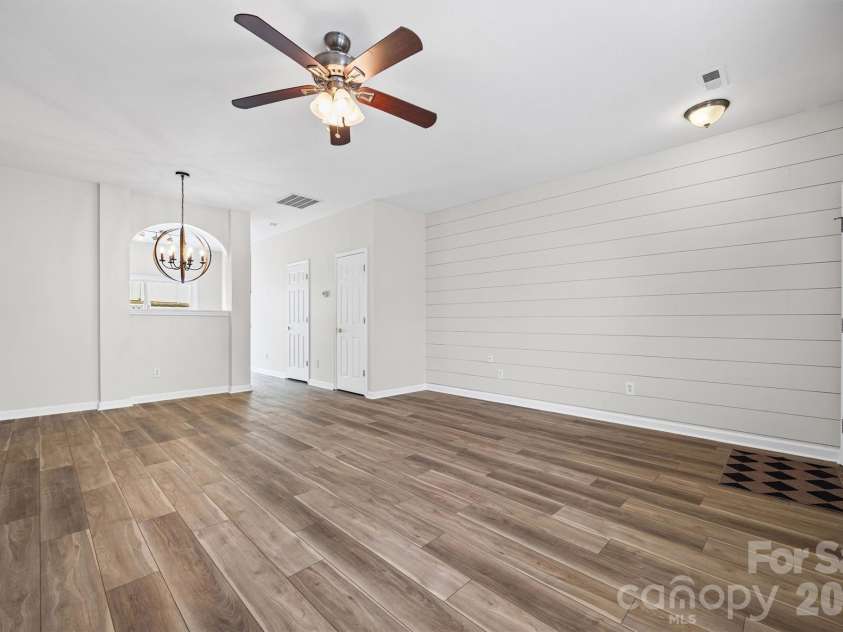1114 Sienna Sand Way, Fort Mill, SC 29708.  MLS# CAR4360658, YatesRealty ID 15470. Family Room