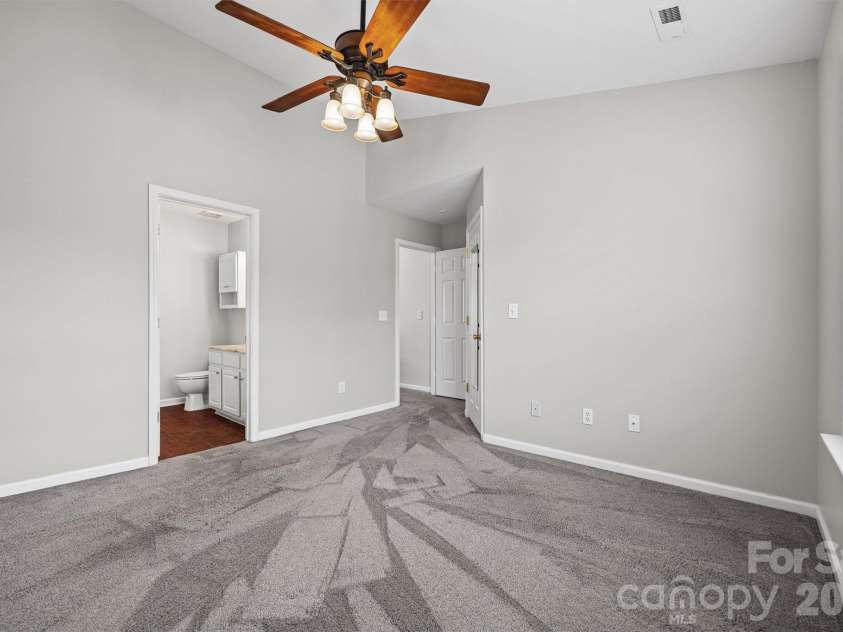 1114 Sienna Sand Way, Fort Mill, SC 29708.  MLS# CAR4360658, YatesRealty ID 15470. Primary Bedroom