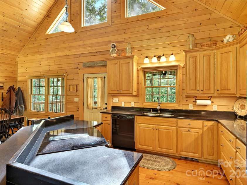 240 Ravenswood Road, Marion, NC 28752.  MLS# CAR4258018, YatesRealty ID 15470. 