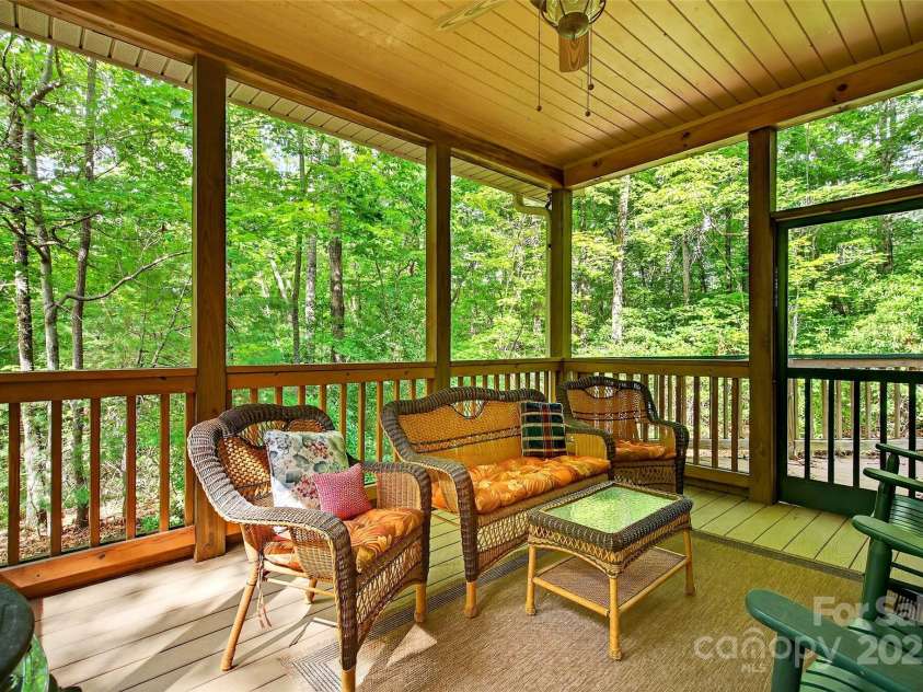 240 Ravenswood Road, Marion, NC 28752.  MLS# CAR4258018, YatesRealty ID 15470. 