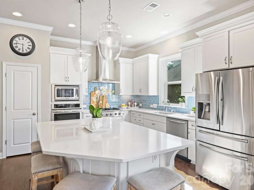 2028 Massy Clark Drive, Matthews, NC 28105.  MLS# CAR4373049, YatesRealty ID 15471. 