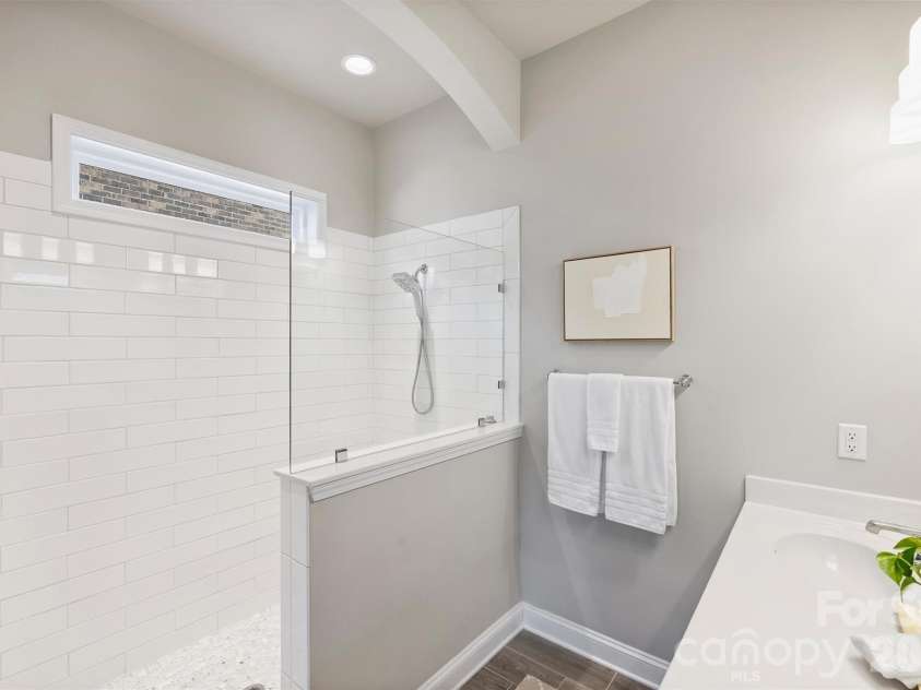 2028 Massy Clark Drive, Matthews, NC 28105.  MLS# CAR4373049, YatesRealty ID 15471. 