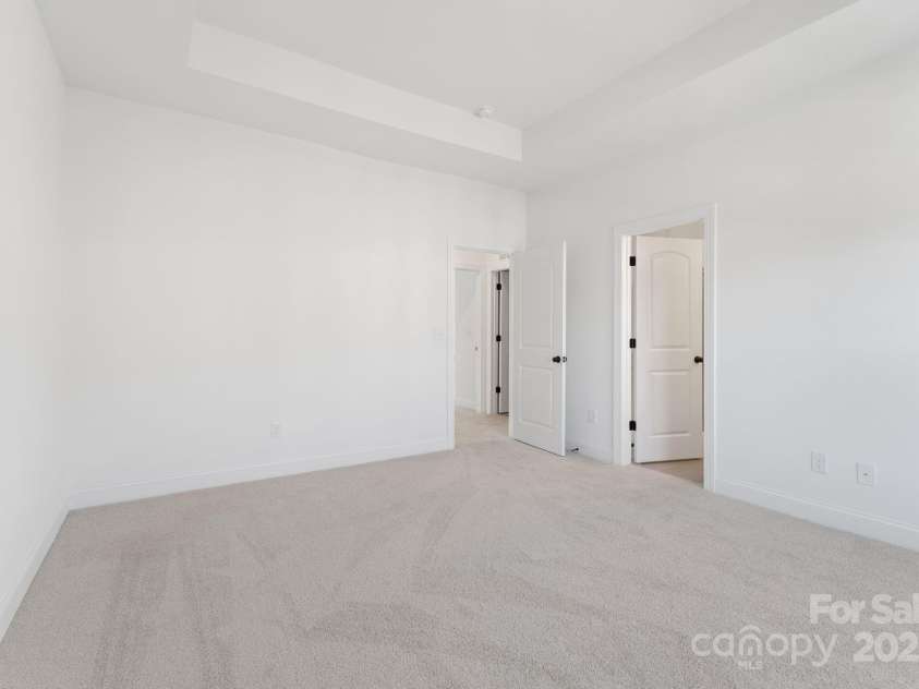 73 Walnut Springs Drive, Asheville, NC 28804.  MLS# CAR4204864, YatesRealty ID 15471. 