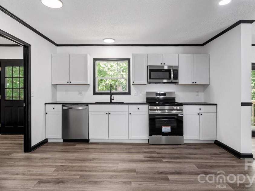 175 Fallsworth Court, Salisbury, NC 28147.  MLS# CAR4373522, YatesRealty ID 15472. 