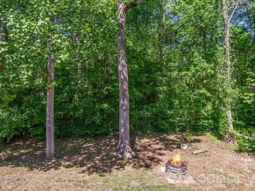 175 Fallsworth Court, Salisbury, NC 28147.  MLS# CAR4373522, YatesRealty ID 15472. 