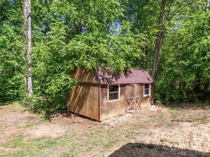 175 Fallsworth Court, Salisbury, NC 28147.  MLS# CAR4373522, YatesRealty ID 15472. 