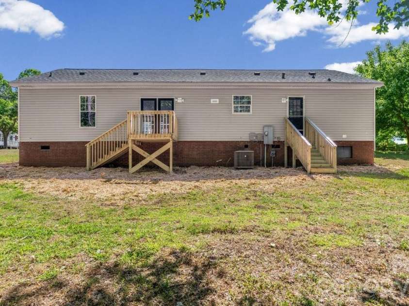 175 Fallsworth Court, Salisbury, NC 28147.  MLS# CAR4373522, YatesRealty ID 15472. 