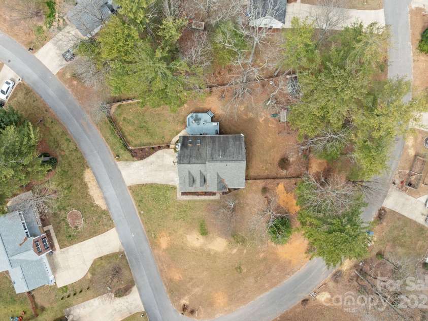 401 Silver Maple Court, Fletcher, NC 28732.  MLS# CAR4225448, YatesRealty ID 15472. 