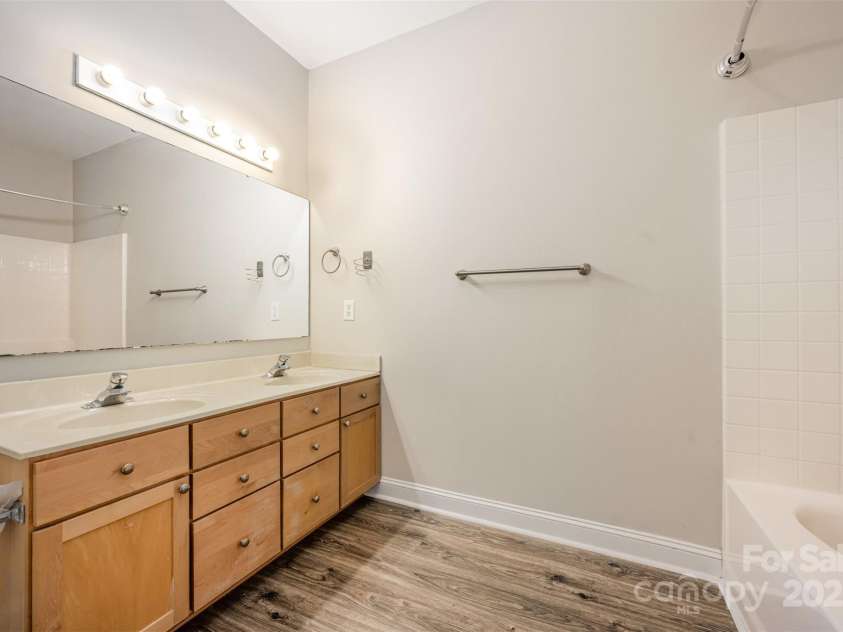 21252 Hickory Street, Cornelius, NC 28031.  MLS# CAR4293001, YatesRealty ID 1548. 