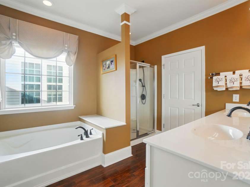 1974 Links View Drive, Fort Mill, SC 29707.  MLS# CAR4263175, YatesRealty ID 15480. 