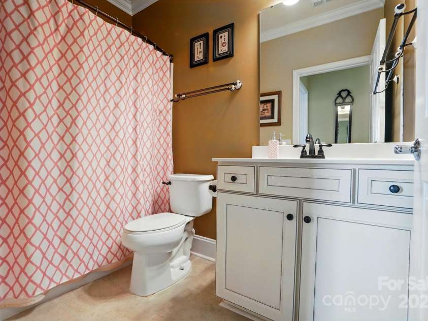 1974 Links View Drive, Fort Mill, SC 29707.  MLS# CAR4263175, YatesRealty ID 15480. 
