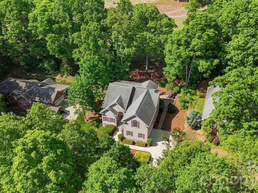 3083 Three Wood Drive, Denver, NC 28037.  MLS# CAR4372412, YatesRealty ID 15481. 